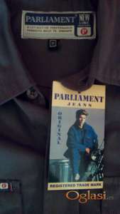 Parlament ARMY / kosulja vojni stil  nova velicina M duzina rukava spoljni deo od ramena do kraja rukava je 66,5 cm . Moguca zamena/kompenzacija